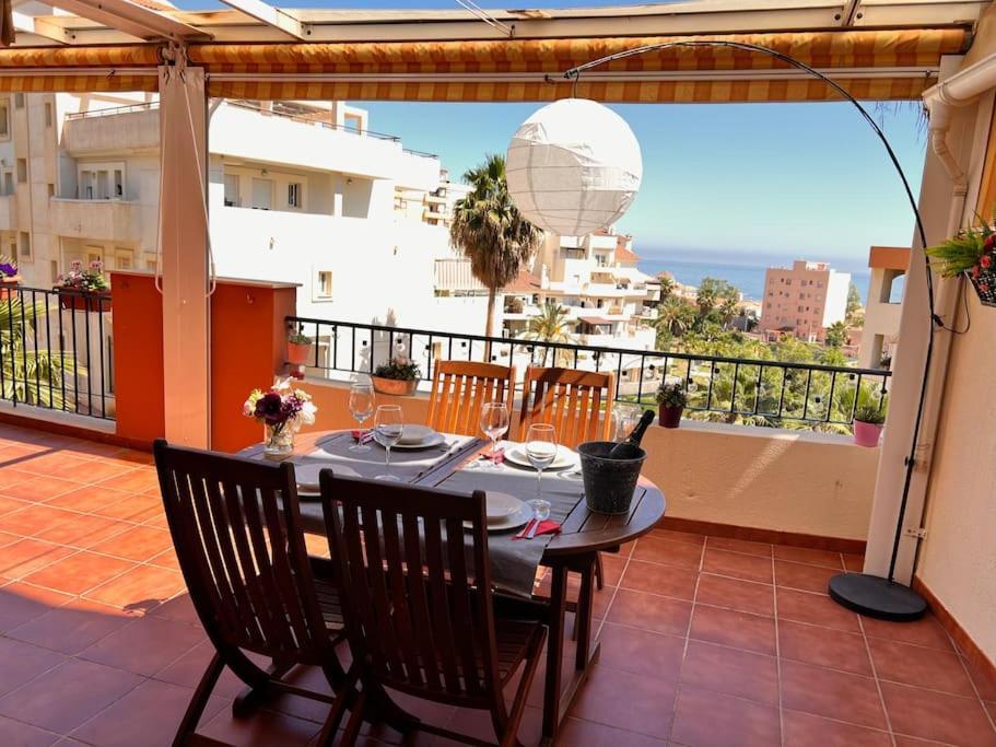 Benalmadena Costa Malaga Apartamento Muy Acogedor Con Vistas Al Mar Terraza Gigante Para Verano E Invierno Parking Экстерьер фото