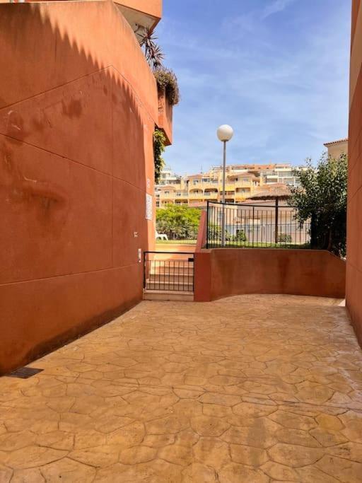 Benalmadena Costa Malaga Apartamento Muy Acogedor Con Vistas Al Mar Terraza Gigante Para Verano E Invierno Parking Экстерьер фото