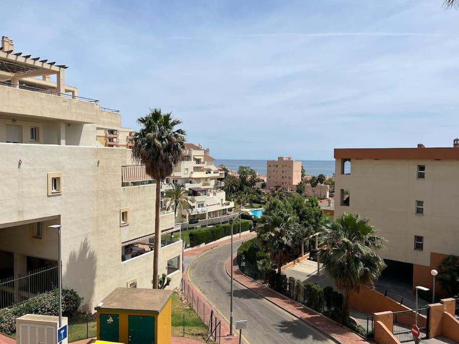 Benalmadena Costa Malaga Apartamento Muy Acogedor Con Vistas Al Mar Terraza Gigante Para Verano E Invierno Parking Экстерьер фото